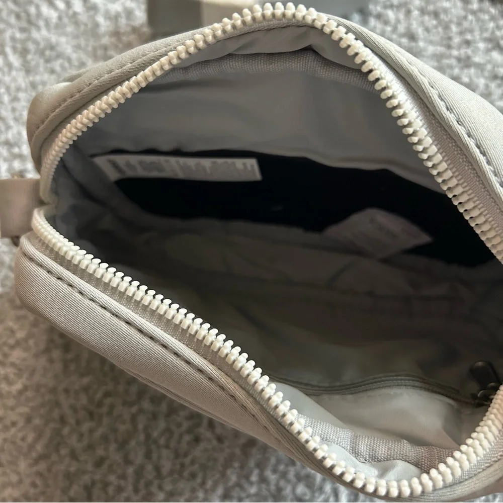 Vooray Elegant Gray Crossbody Bag